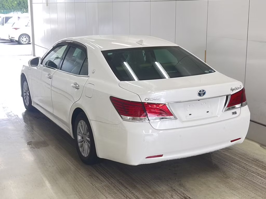 TOYOTA CROWN