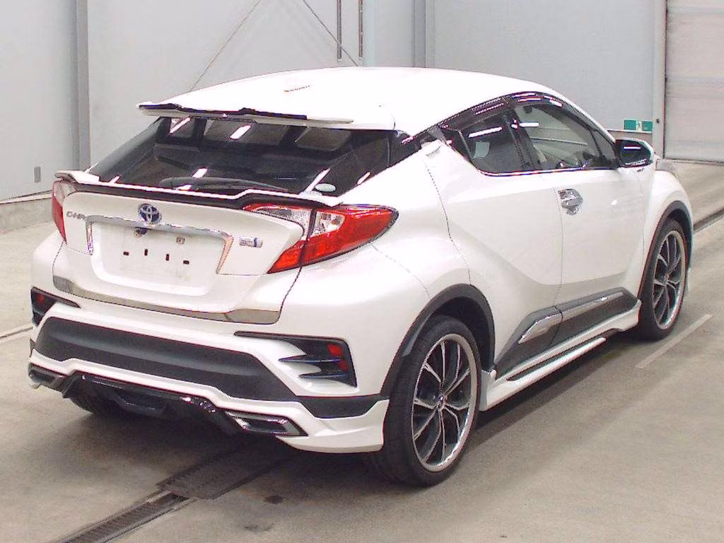 TOYOTA C-HR