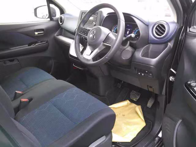 MITSUBISHI EK X