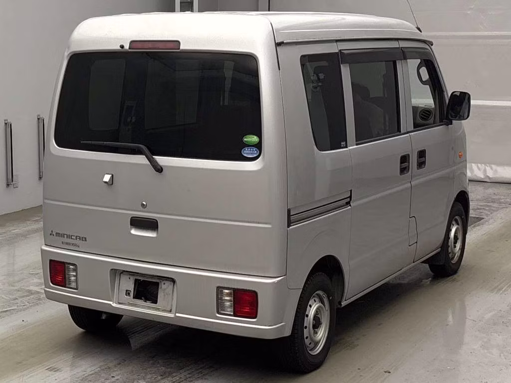 MITSUBISHI MINICAB
