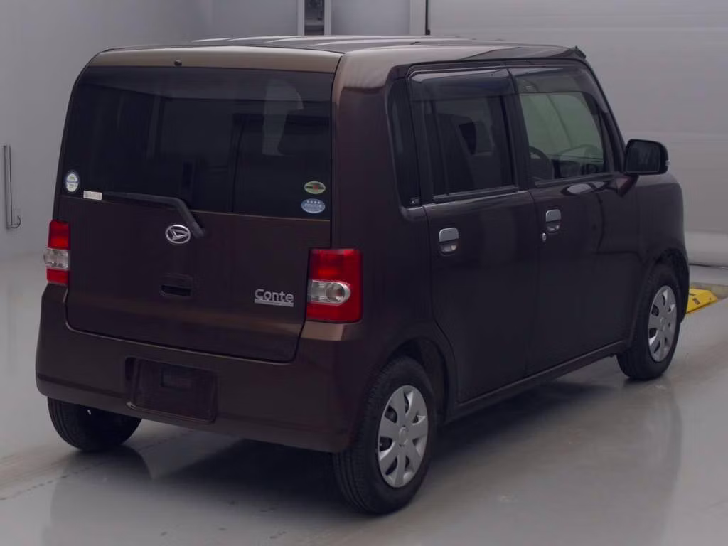 DAIHATSU MOVE CONTE