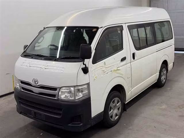 TOYOTA REGIUS ACE
