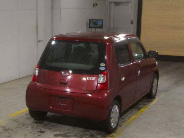 DAIHATSU ESSE