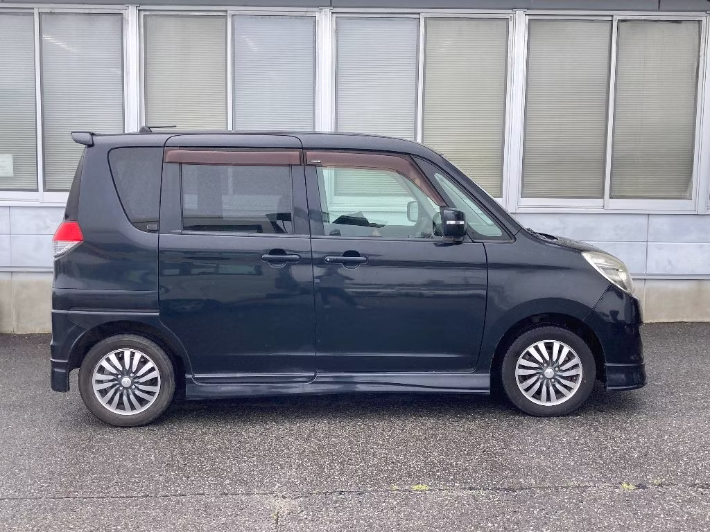 MITSUBISHI DELICA D:2