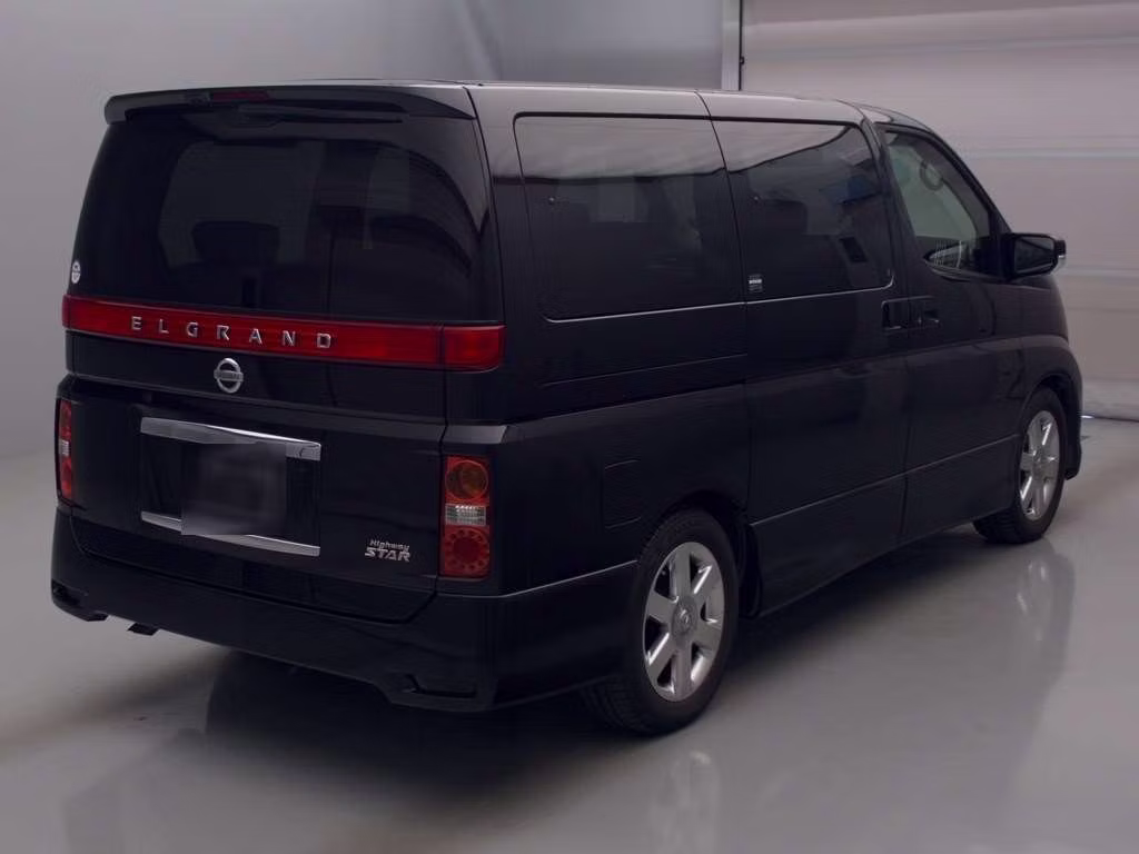 NISSAN ELGRAND