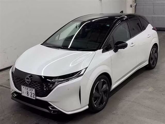 NISSAN AURA