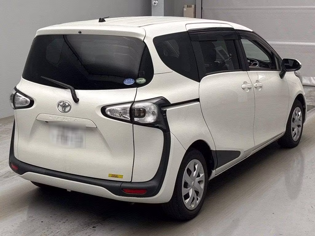 TOYOTA SIENTA