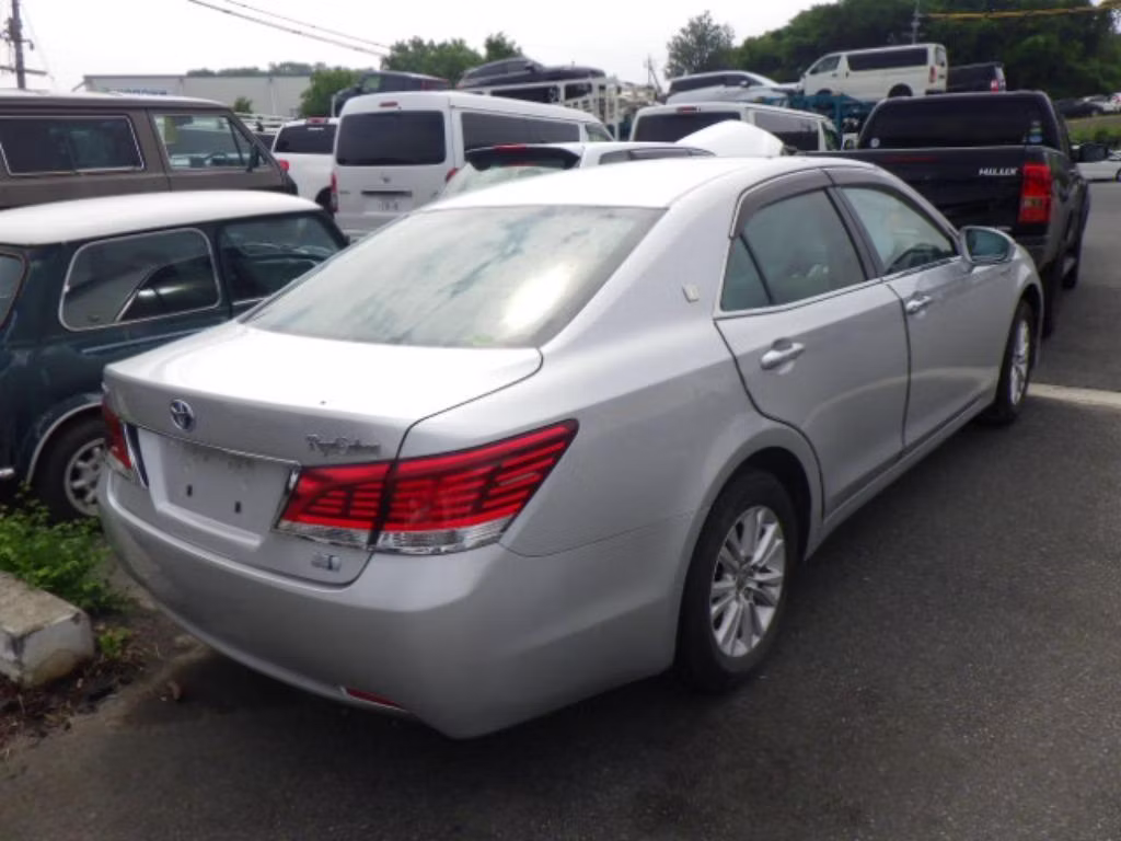 TOYOTA CROWN