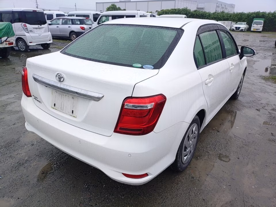 TOYOTA COROLLA AXIO
