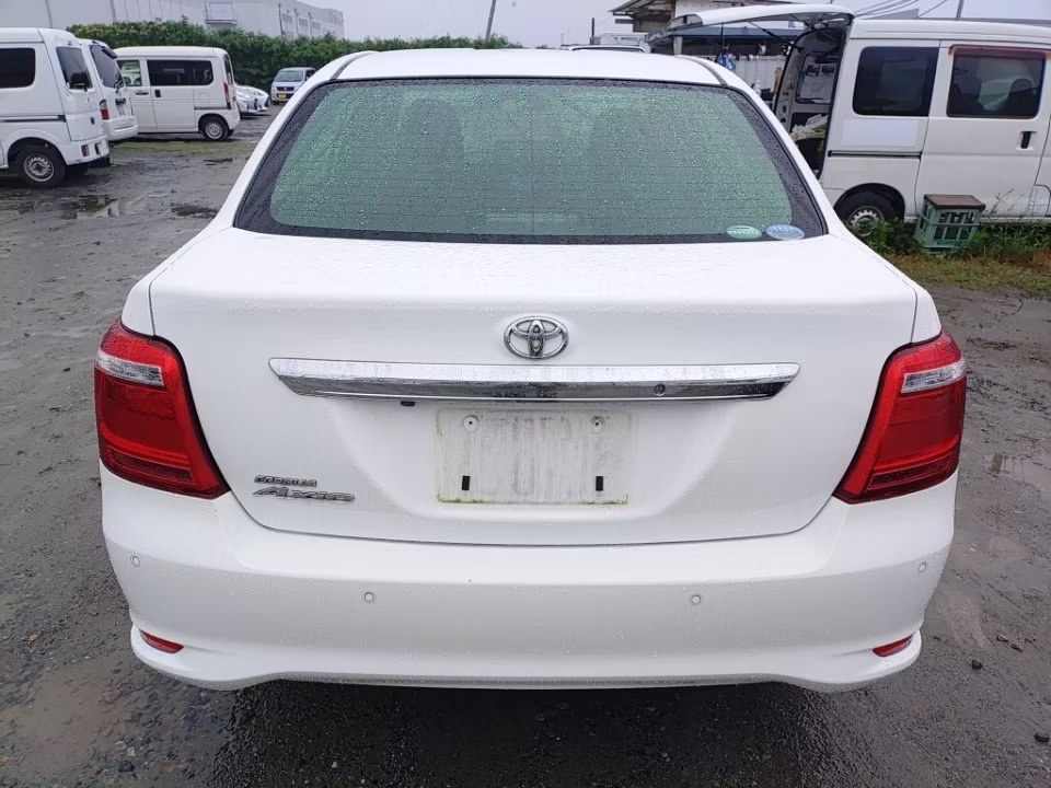 TOYOTA COROLLA AXIO