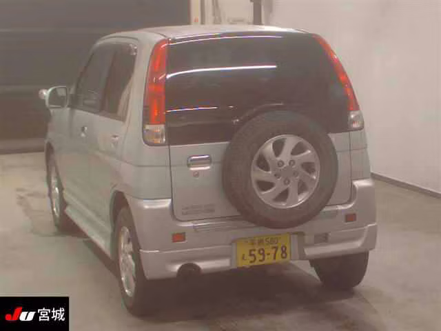DAIHATSU TERIOS KID