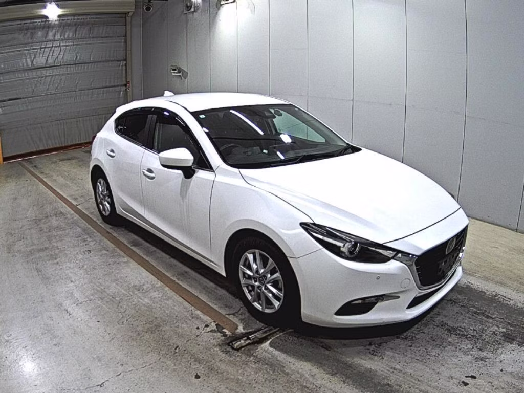 MAZDA AXELA