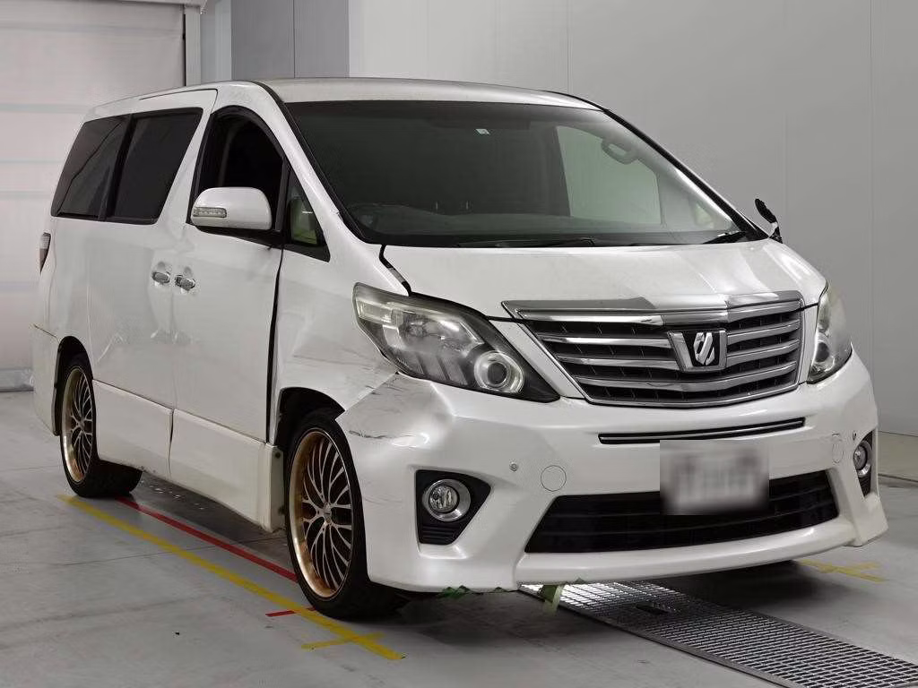 TOYOTA ALPHARD