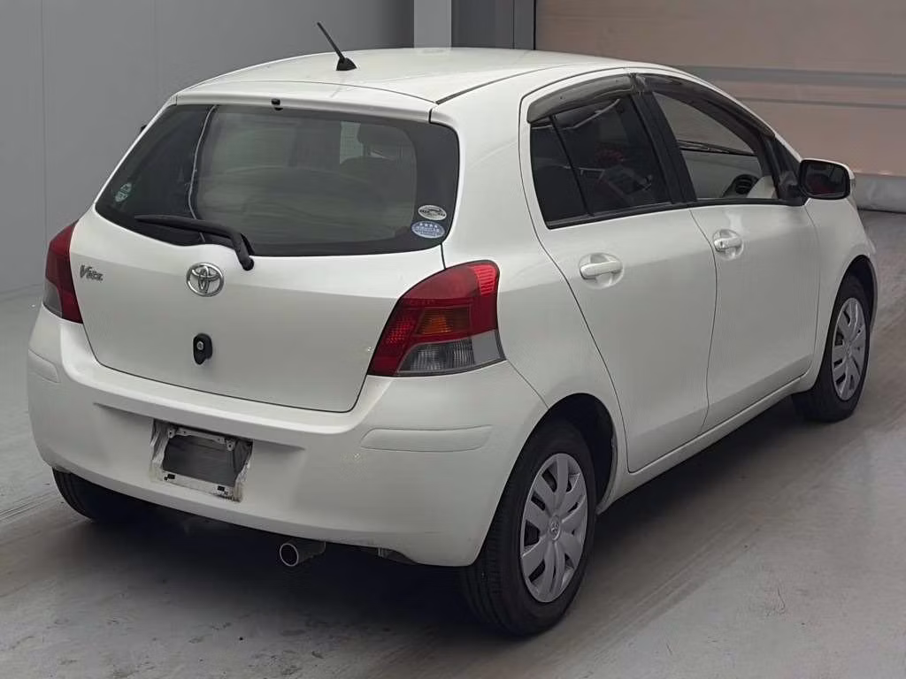 TOYOTA VITZ