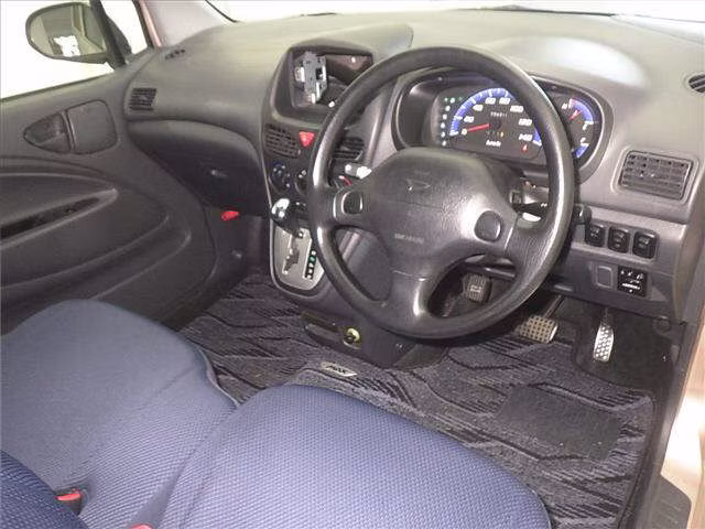 DAIHATSU MAX
