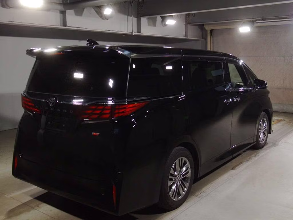 TOYOTA ALPHARD