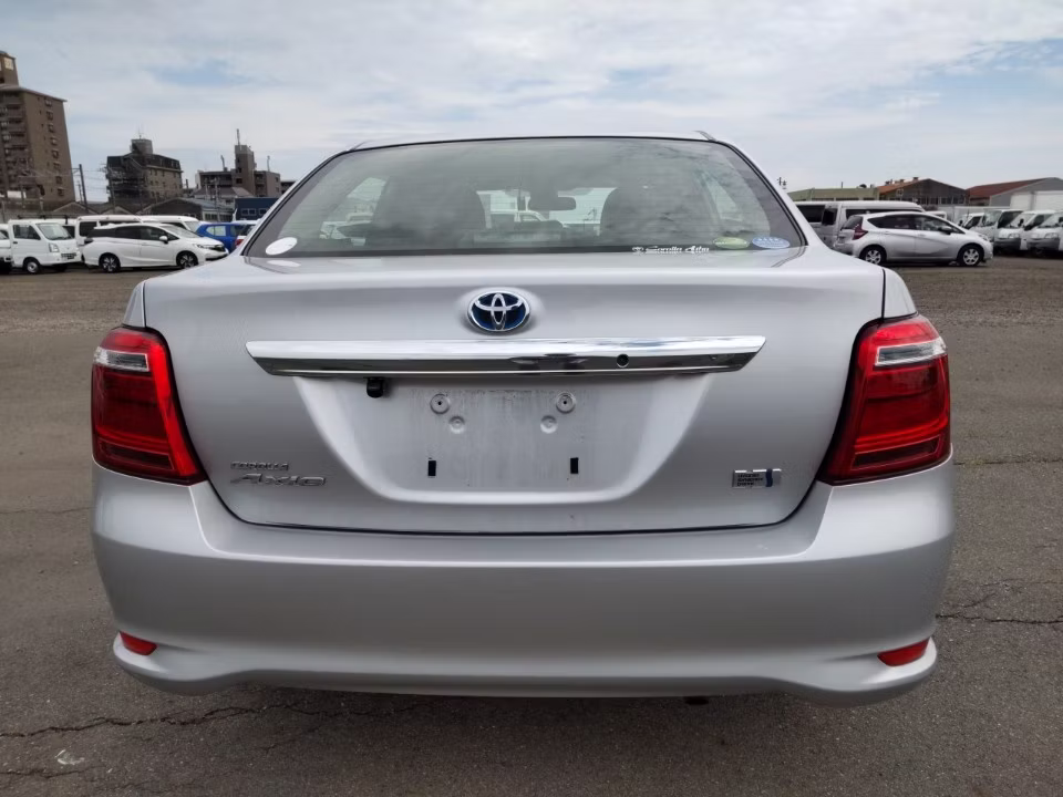 TOYOTA COROLLA AXIO