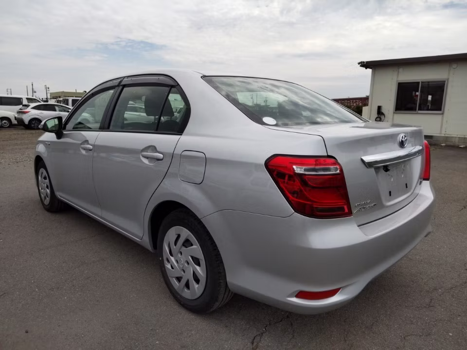 TOYOTA COROLLA AXIO