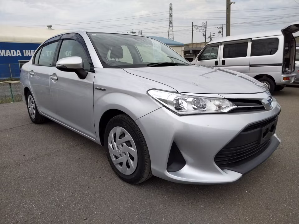 TOYOTA COROLLA AXIO