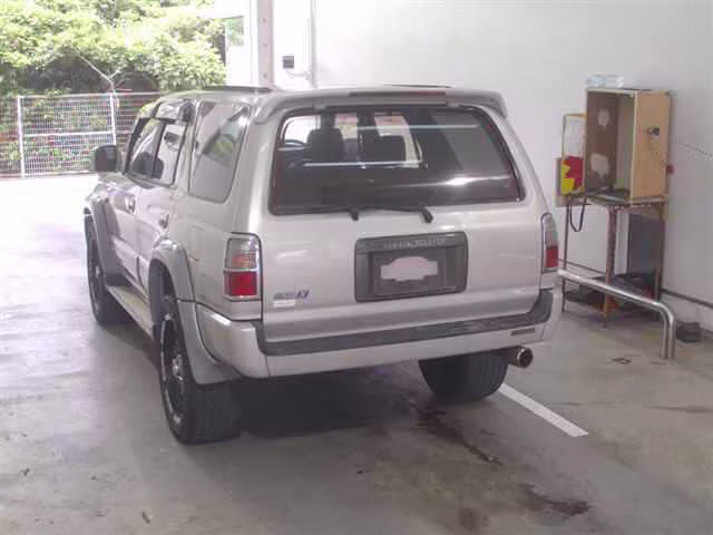TOYOTA HILUX SURF