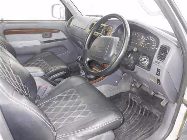 TOYOTA HILUX SURF