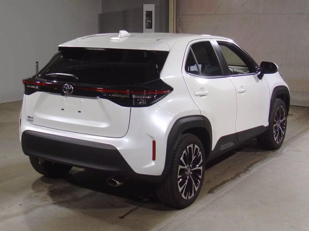 TOYOTA YARIS CROSS