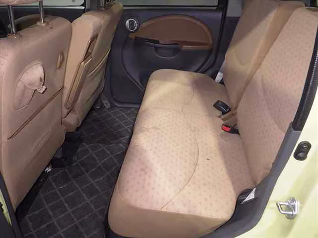 DAIHATSU MOVE LATTE