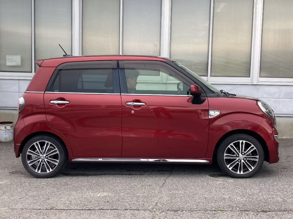 DAIHATSU CAST