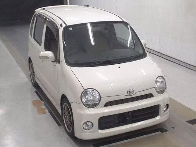 DAIHATSU MOVE LATTE