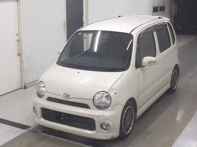 DAIHATSU MOVE LATTE