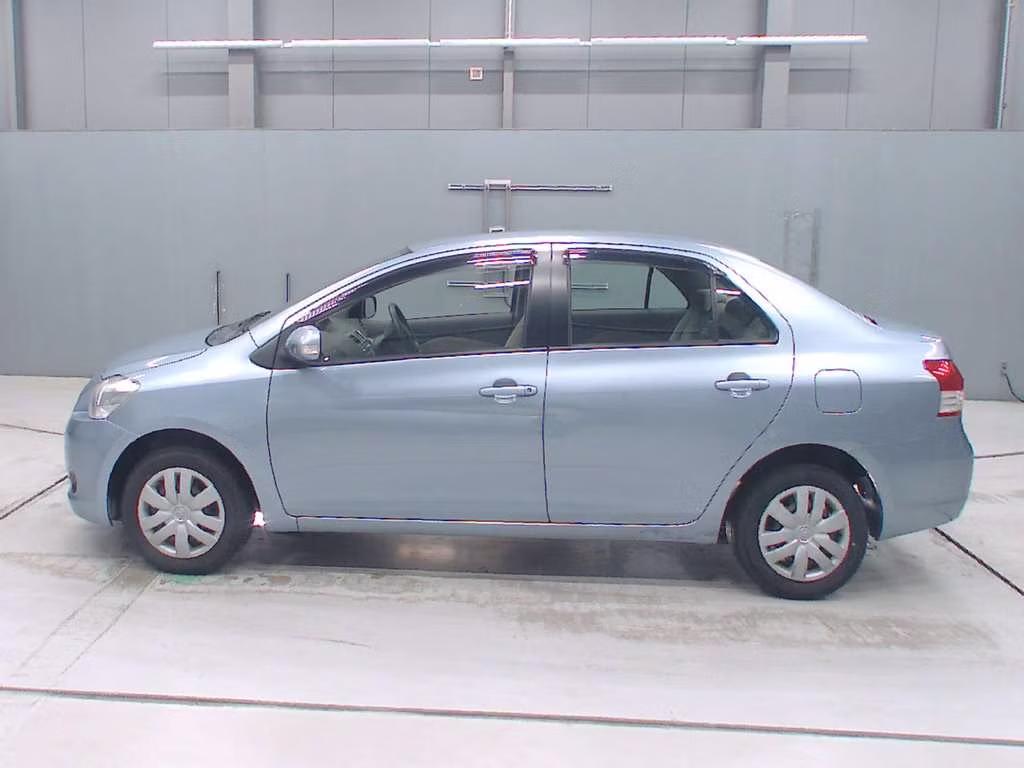 TOYOTA BELTA
