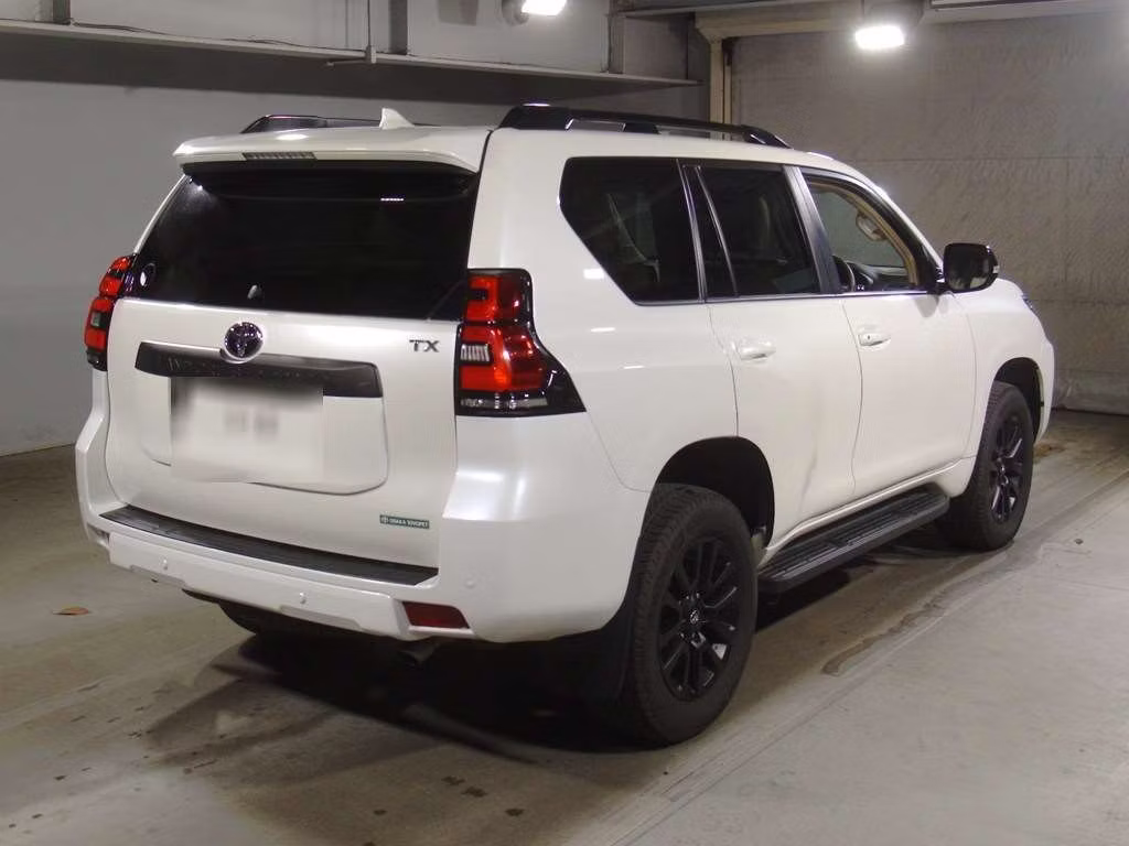 TOYOTA LAND CRUISER PRADO