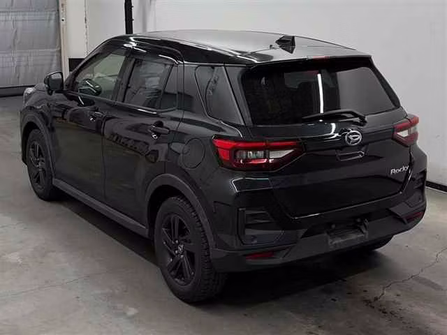 DAIHATSU ROCKY