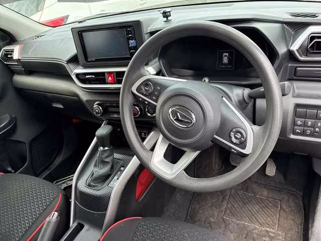 DAIHATSU ROCKY