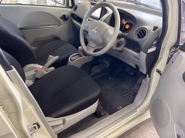 MITSUBISHI I