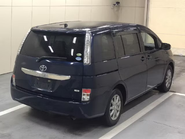 TOYOTA ISIS