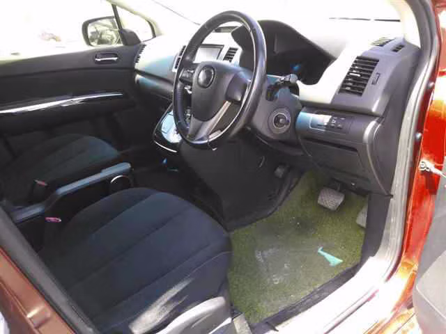MAZDA MPV