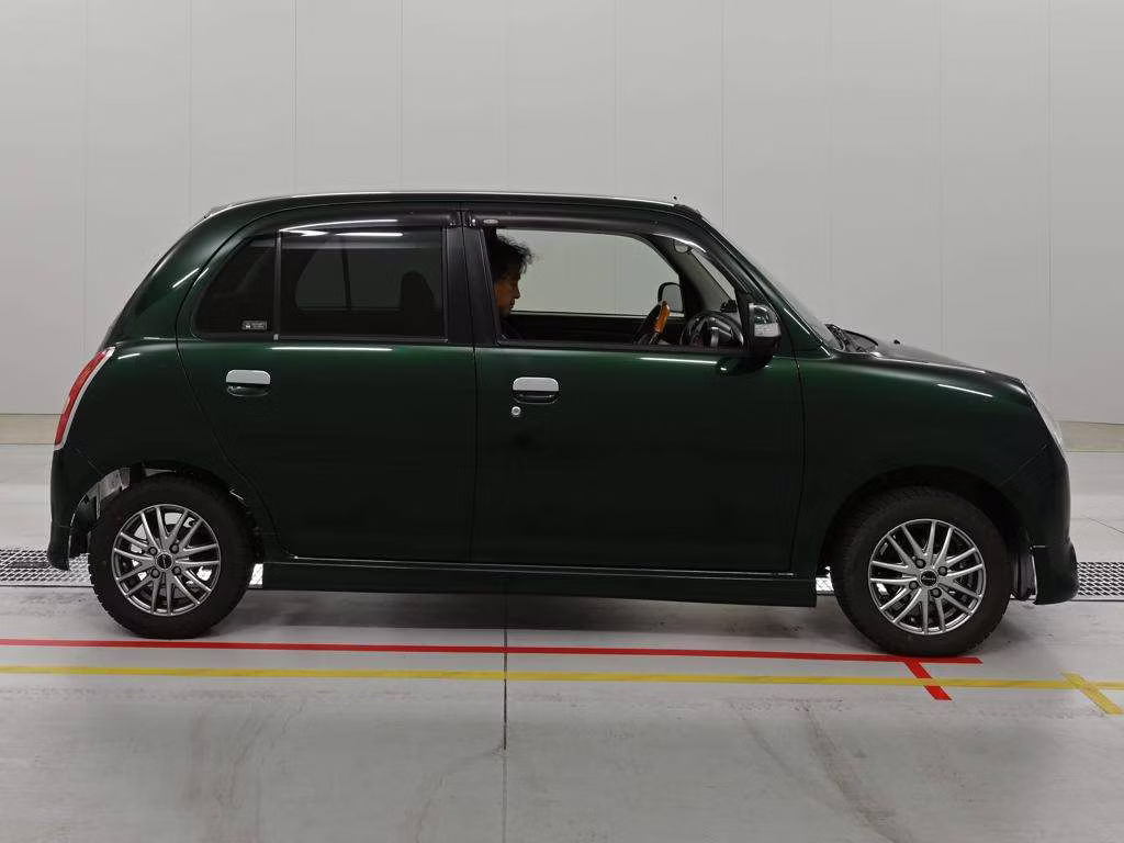 DAIHATSU MIRA GINO