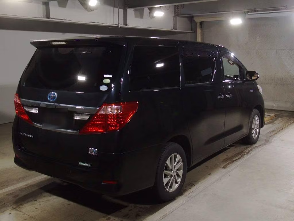 TOYOTA ALPHARD