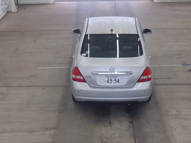 NISSAN TIIDA LATIO