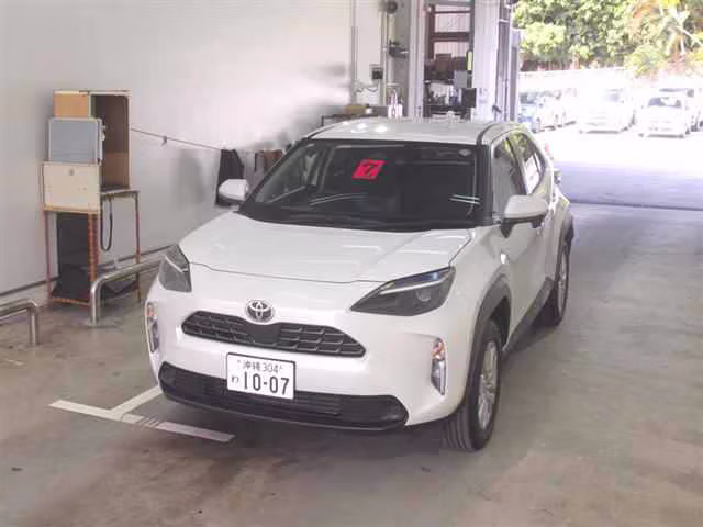 TOYOTA YARIS CROSS