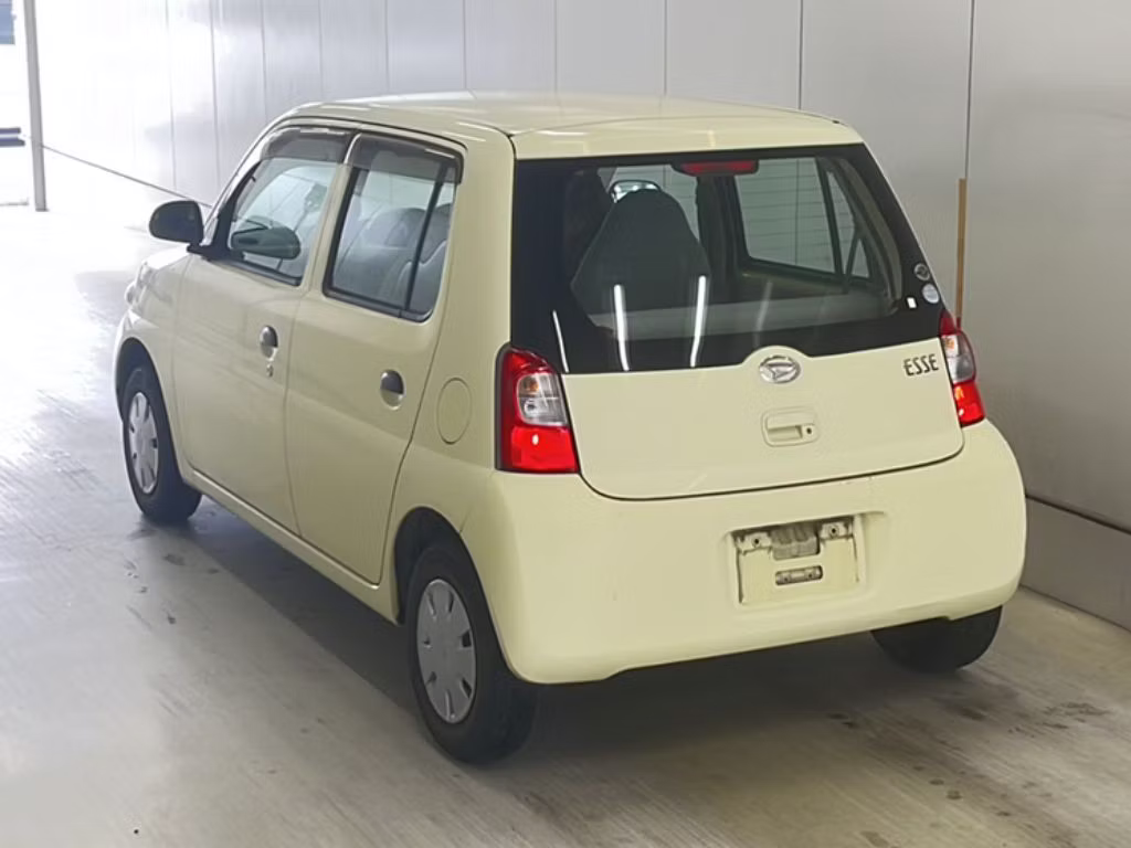 DAIHATSU ESSE