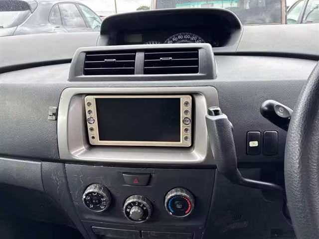 TOYOTA BB