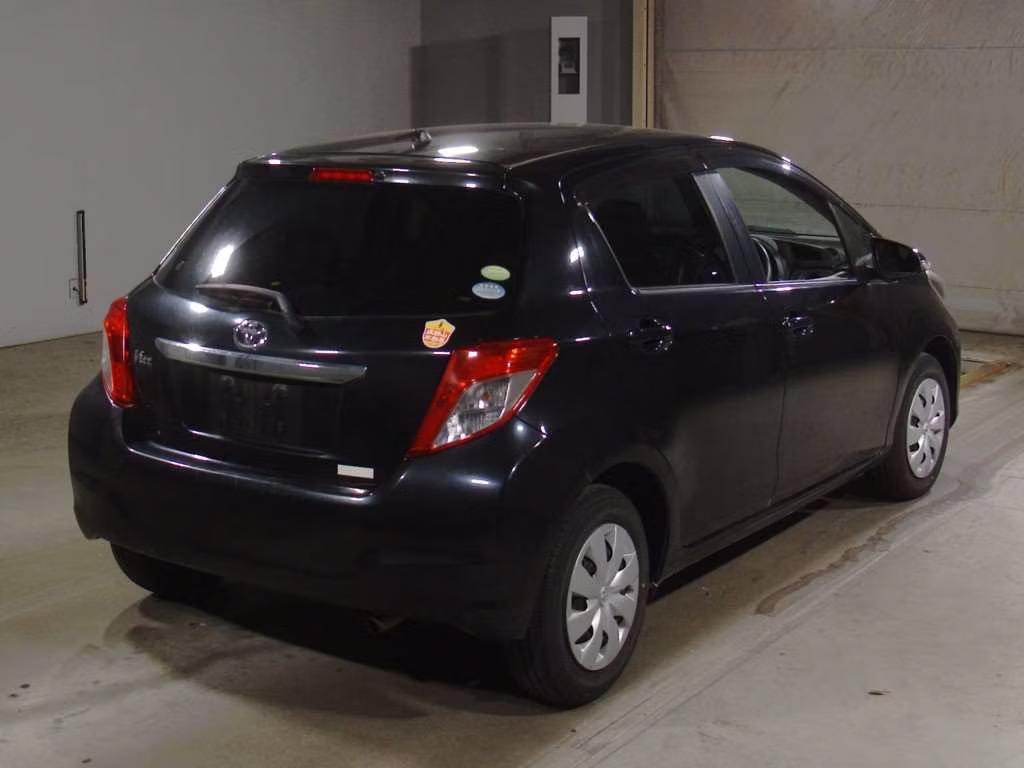 TOYOTA VITZ