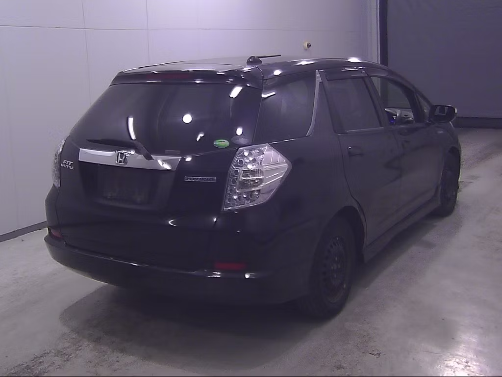 HONDA FIT SHUTTLE