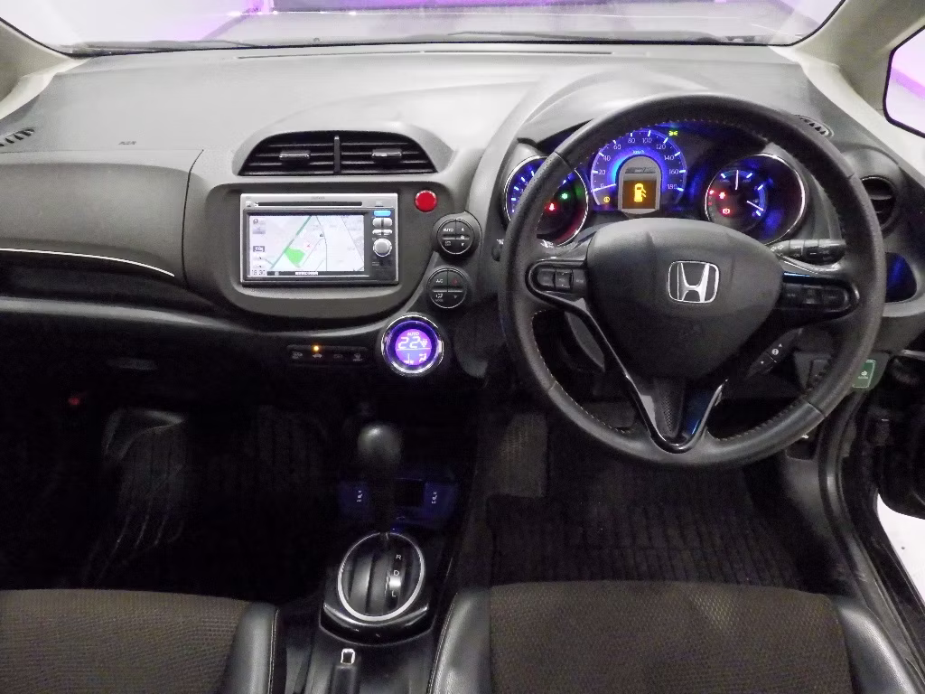 HONDA FIT SHUTTLE
