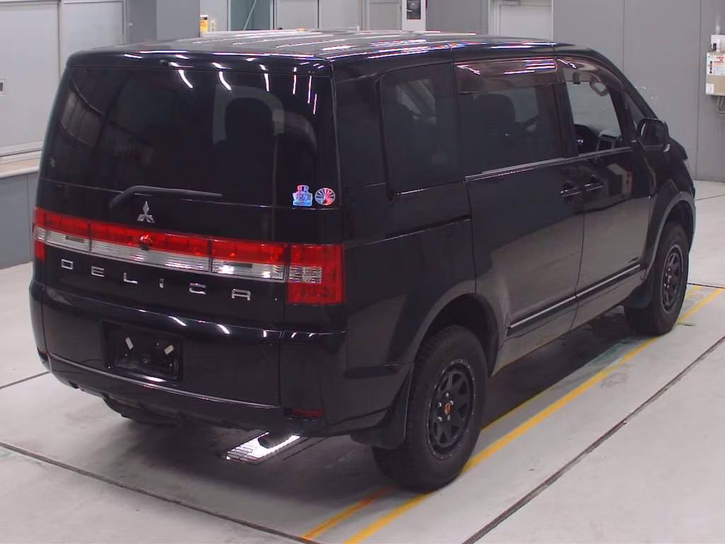 MITSUBISHI DELICA D:5
