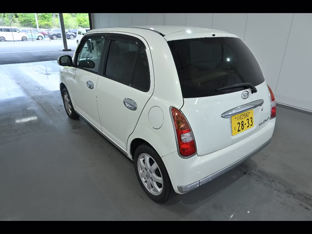 DAIHATSU MIRA GINO