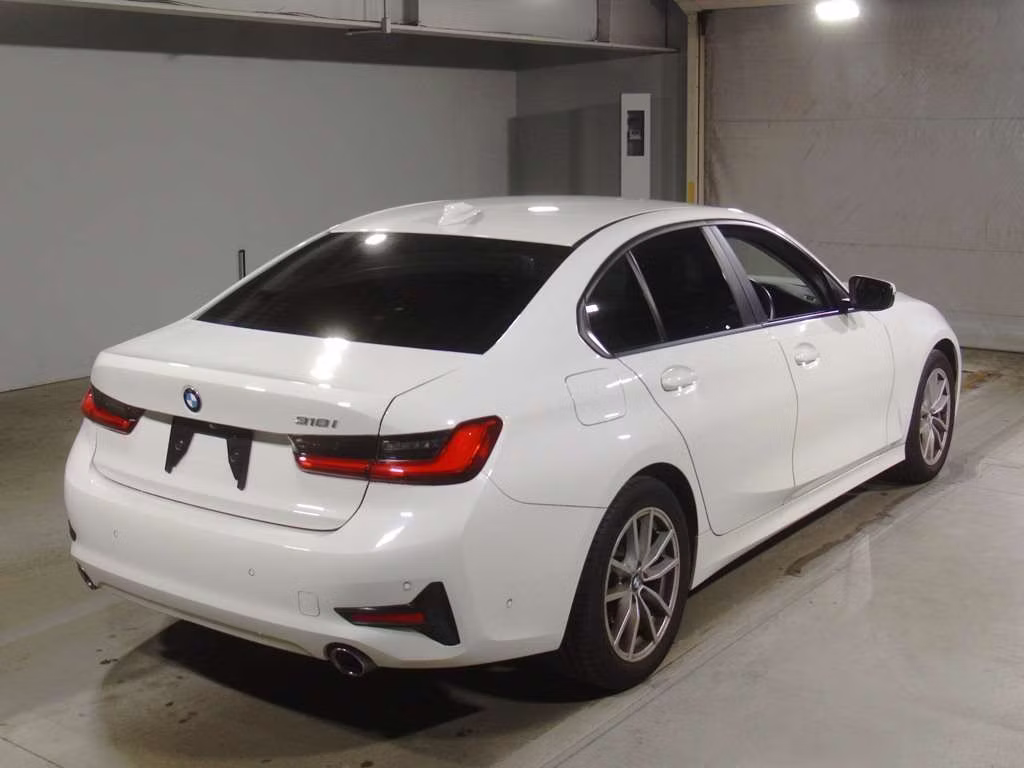 BMW 3-SERIES