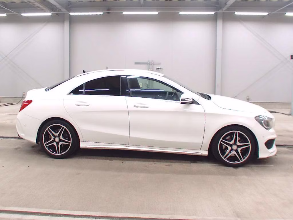 MERCEDES-BENZ CLA-CLASS